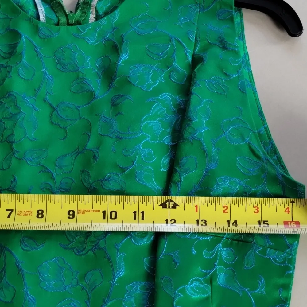 Elegant Floral Embroidered Green Sleeveless Dress Pleated Vibrant Colorful Chic - Picture 8 of 11